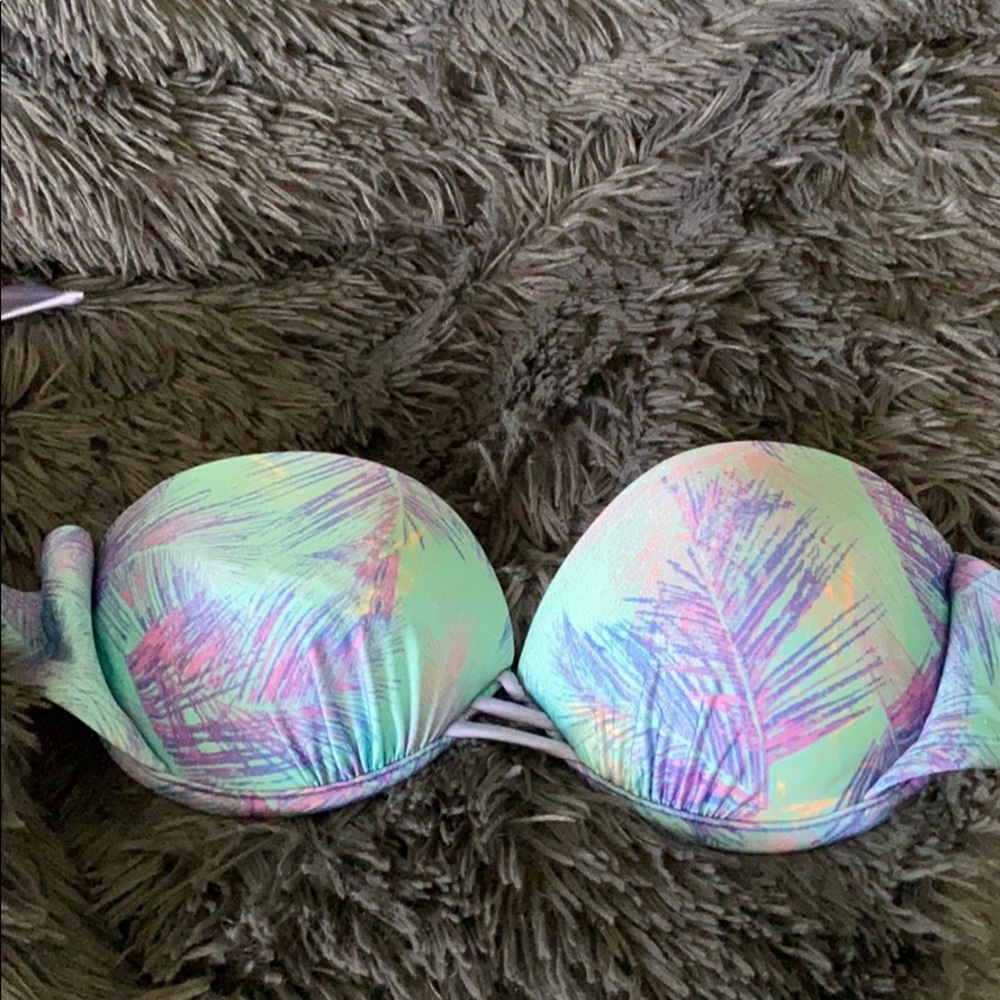 Strapless bikini top
